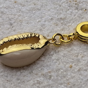 TREASURES OF ATLANTIS Kauri Dreadlock Jewelry / Dreadring / Braided Bead / Hair Jewelry with delicate Kauri shell pendant