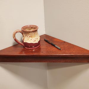 Craftman Corner Shelf, Floating Corner Shelf, Corner Shelf (Red)
