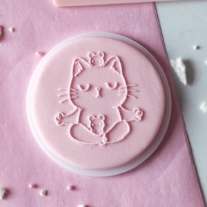 Cute Meditating Cat embosser cookie biscuit stamp cake decorating fondant icing. image 1