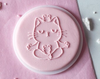 Cute Meditating Cat embosser cookie biscuit stamp cake decorating fondant icing.