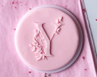 Stylish Y Letter embosser, cookie biscuit stamp, cake decorating, fondant icing.