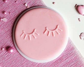 Pretty eyelashes embosser, cookie biscuit stamp, cake decorating, fondant icing.