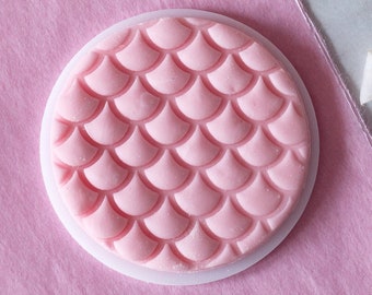 Waves embosser, cookie biscuit stamp, cake decorating, fondant icing.