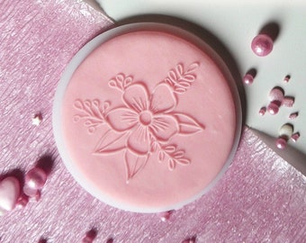 Buttercup flower embosser, cookie biscuit stamp, cake decorating, fondant icing.