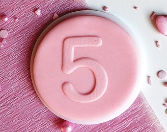 Number five digit embosser, cookie biscuit stamp, cake decorating, fondant icing.