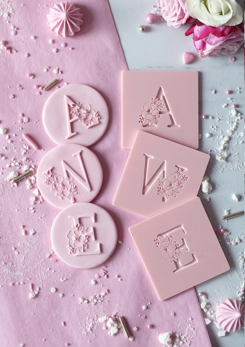 Floral P Letter embosser, cookie biscuit stamp, cake decorating, fondant icing. image 2