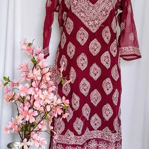 Chikankari kurta with free inner