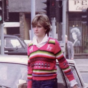 The Princess Diana Jumper Alpaca Wool Jumper Woman Sweater Soft Jumper Ladies Aran Knitting Pattern Present for her Handwoven image 10