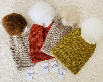 100% Baby Alpaca Wool | Pom Pom Beanie | Super Soft | Made in Peru | Fashionable Headwear | One size fits most | Unisex Beanie | Free UK P&P