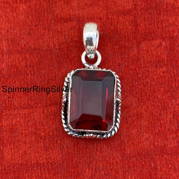 Natural Red Garnet Gemstone Pendant, 925 Sterling Silver, Gemstone Pendant, Designer Flower Handmade Pendant, Women Pendant, SK945