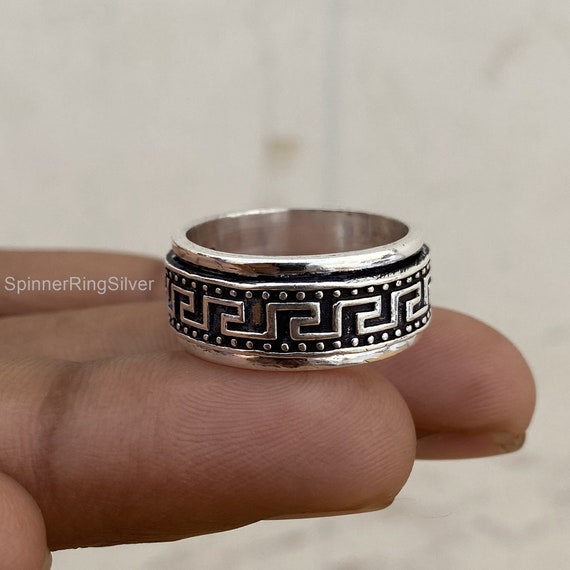 Personalized clearance spinner ring