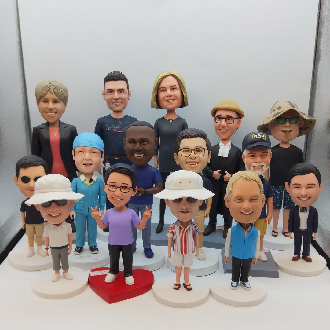 Customized Bobbleheads, Bobblehead Gifts for Employees, Custom Wedding