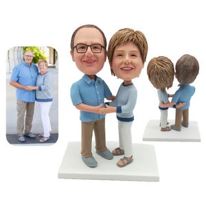 Customized couple bobbleheads, customized parent statues, 50th anniversary gifts for parents, customized wedding bobbleheads, couple cakes