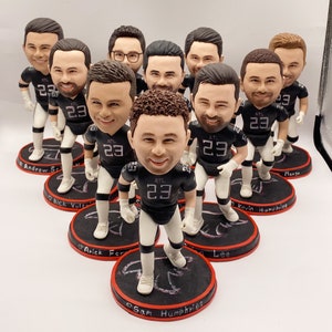 Customized  bobbleheads, office staff group bobbleheads, custom personalized bobbleheads, wedding groomsmen bobbleheads