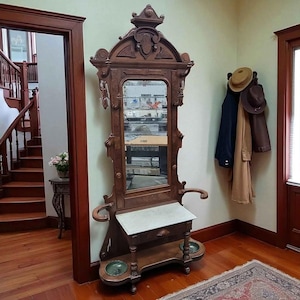 Stunning 1880&#39;s Victorian Eastlake-Style Walnut Hall Tree