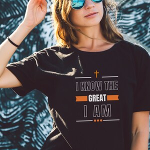 「私は偉大な私を知っている」シャツ、クリスチャンTシャツ、モチベーションアパレル、ポジティブな雰囲気のウェア、母の日/父の日、宗教用品、ユニセックスサイズ