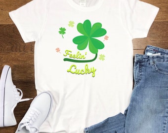 Koszulka „Feelin’ Lucky”, koszulka na dzień św. Patryka, koszulka damska na dzień św. Patryka, koszulka „Feelin’ Lucky”, słodka koszulka „Feelin’ Lucky”, koszulka na dzień św. Patryka