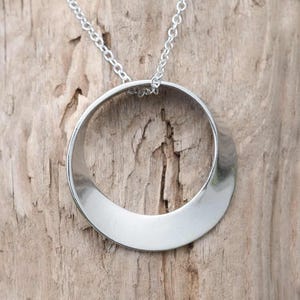 Möbius Necklace: Pure Math | Inspirational Mathematics Jewelry, Unique Infinity Mobius Jewellery STEM Scientist Teacher Graduation Gift