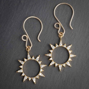 Pendientes de eclipse solar total / Joyas de ciencia espacial y astronómica, regalo de joyería STEM único para científicos, astrónomos, profesores o estudiantes