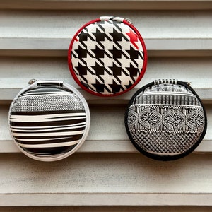Custodia per apparecchi acustici / Custodia con cerniera in bianco e nero / Scatola / Conservazione / Adulti Bambini / Fantasia per apparecchi acustici / Regalo / Accessori / Gioielli / Orecchini