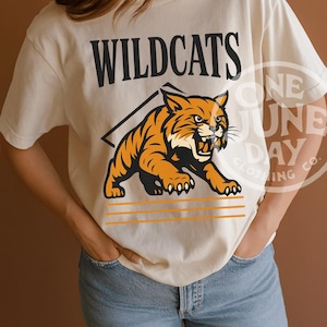 Wildcats mascotte lycée personnalisé PNG typographie rétro vintage T-shirt graphique PNG transparent en téléchargement numérique