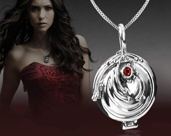Elena Necklace - Etsy