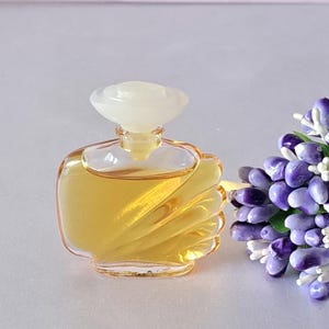 BEAUTIFUL Estee Lauder Vintage Perfume, Miniature 3.5ml Without Box