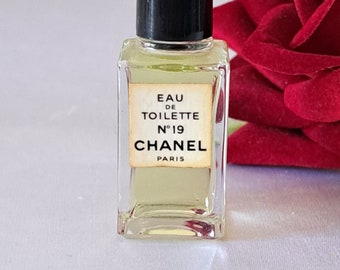 Chanel n 19 Edt vintage perfume, miniature 4.5 ml without box