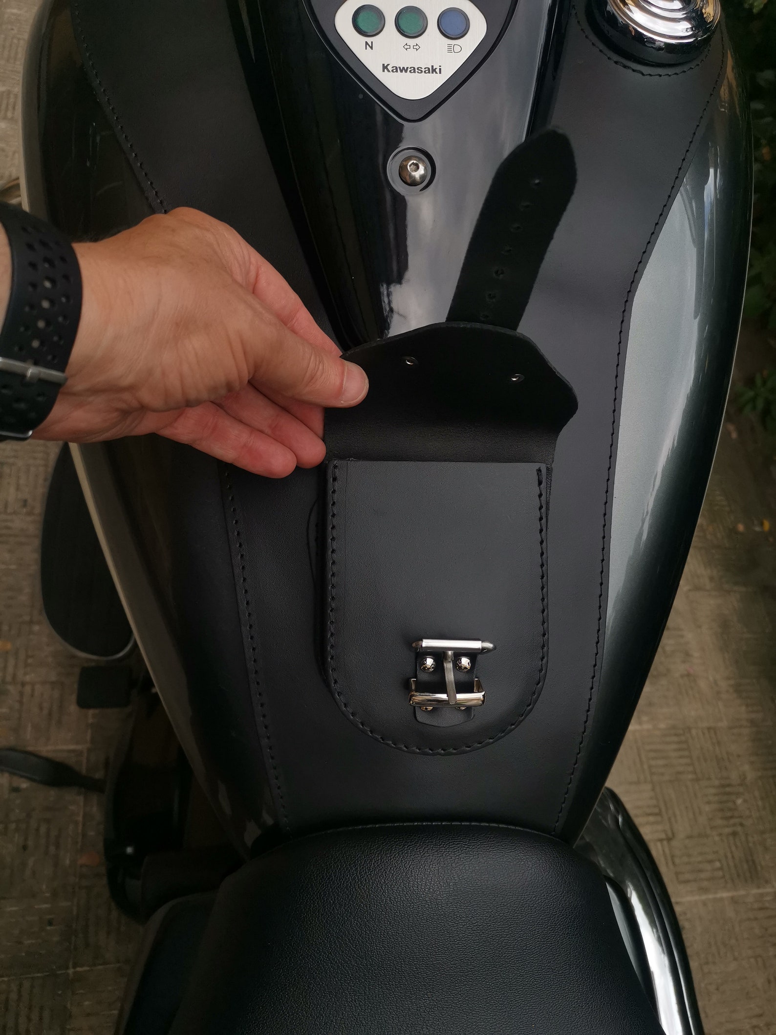 Kawasaki VN900 Vulcan Classic Custom Black Leather Tank Panel Etsy