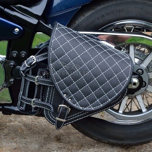 Genuine Leather Saddlebag Pannier Bag with detachable bottle holder Harley Davidson Softail Breakout Fat boy