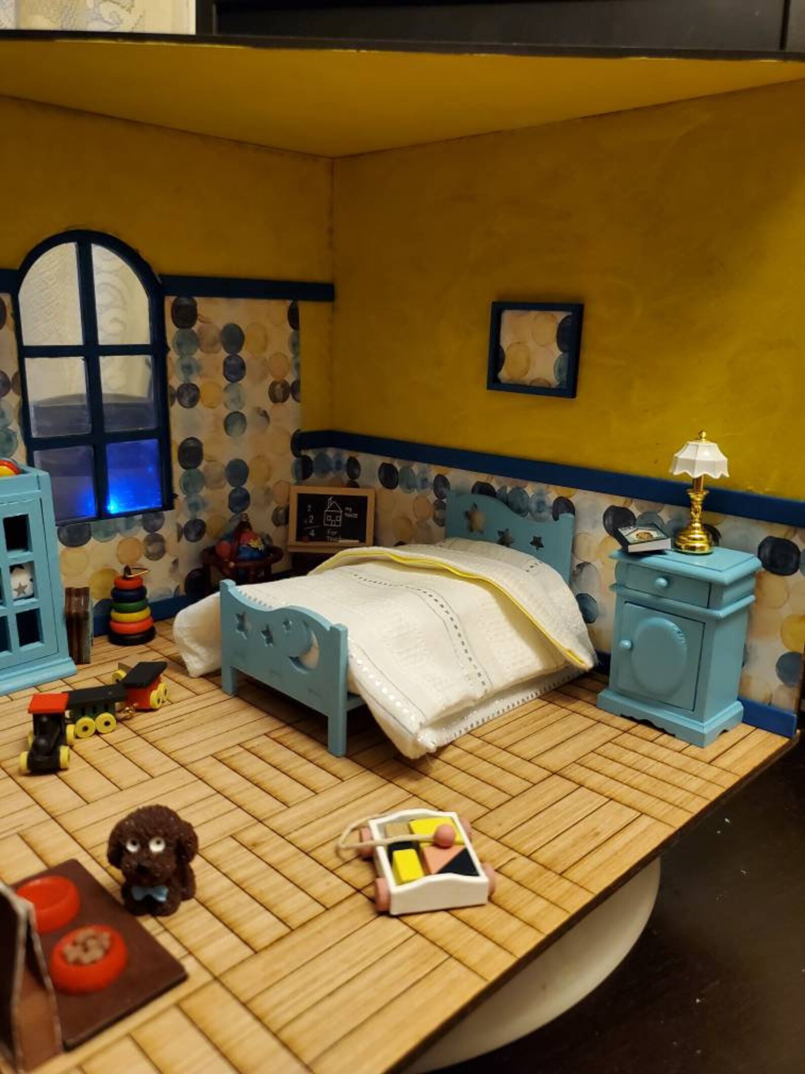 18-teiliges Miniatur-Bücher Set Für Puppenhaus - Maßstab 1:12 In Verschiedenen Farben