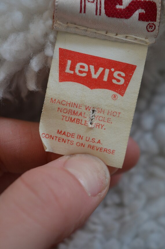 Vintage Levi's Sherpa Lined Denim Jacket - image 9