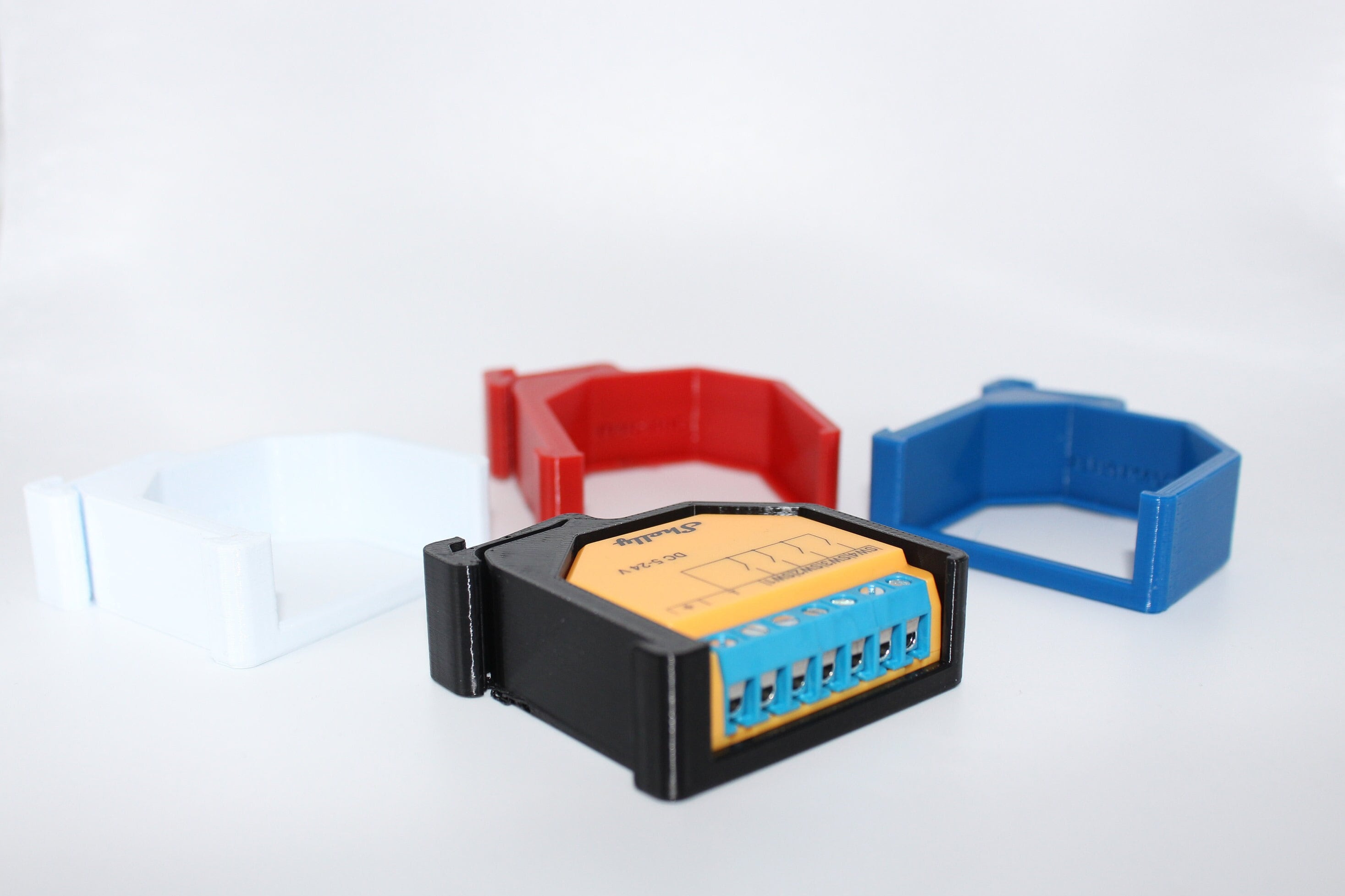 Shelly PLUS i4 DC DIN rail mount DIN rail mount