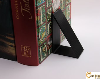 Bookend book end triangular book end