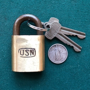Vintage Brass United States Navy USN Best Company Padlock + 2 Original Best Keys