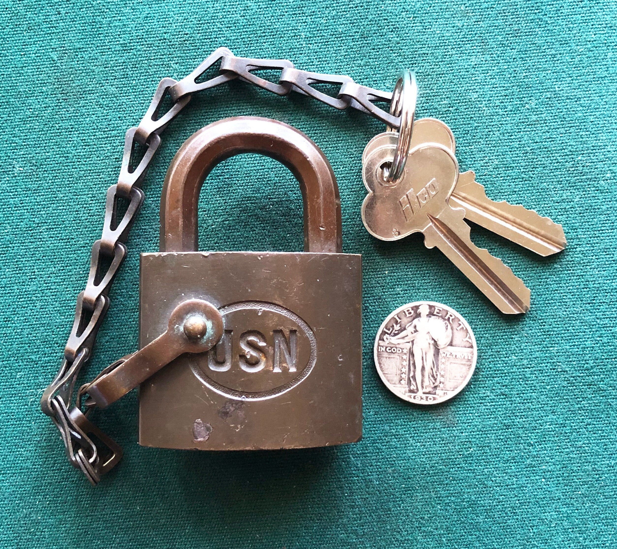 Vintage US Navy Lock with Key (Item Number 0014)