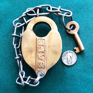 Antique Cast Brass SAFE PADLOCK CO #5 Padlock + 1 Operable Brass Barrel Key – Early 1900s
