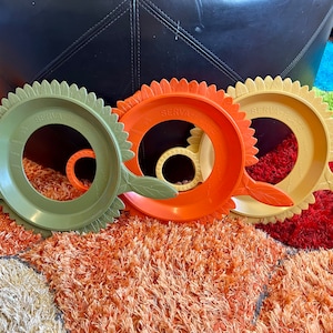 Vintage 1970s 3 Piece Serva-Plate Plastic Paper Plate and Cup Holder Trays Orange Avocado Yellow