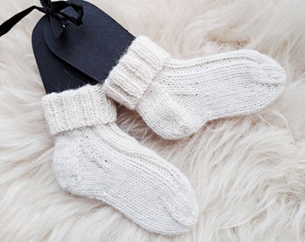 Handknit Wee Beasties Newborn Socks in the shade 'Snowdrop'