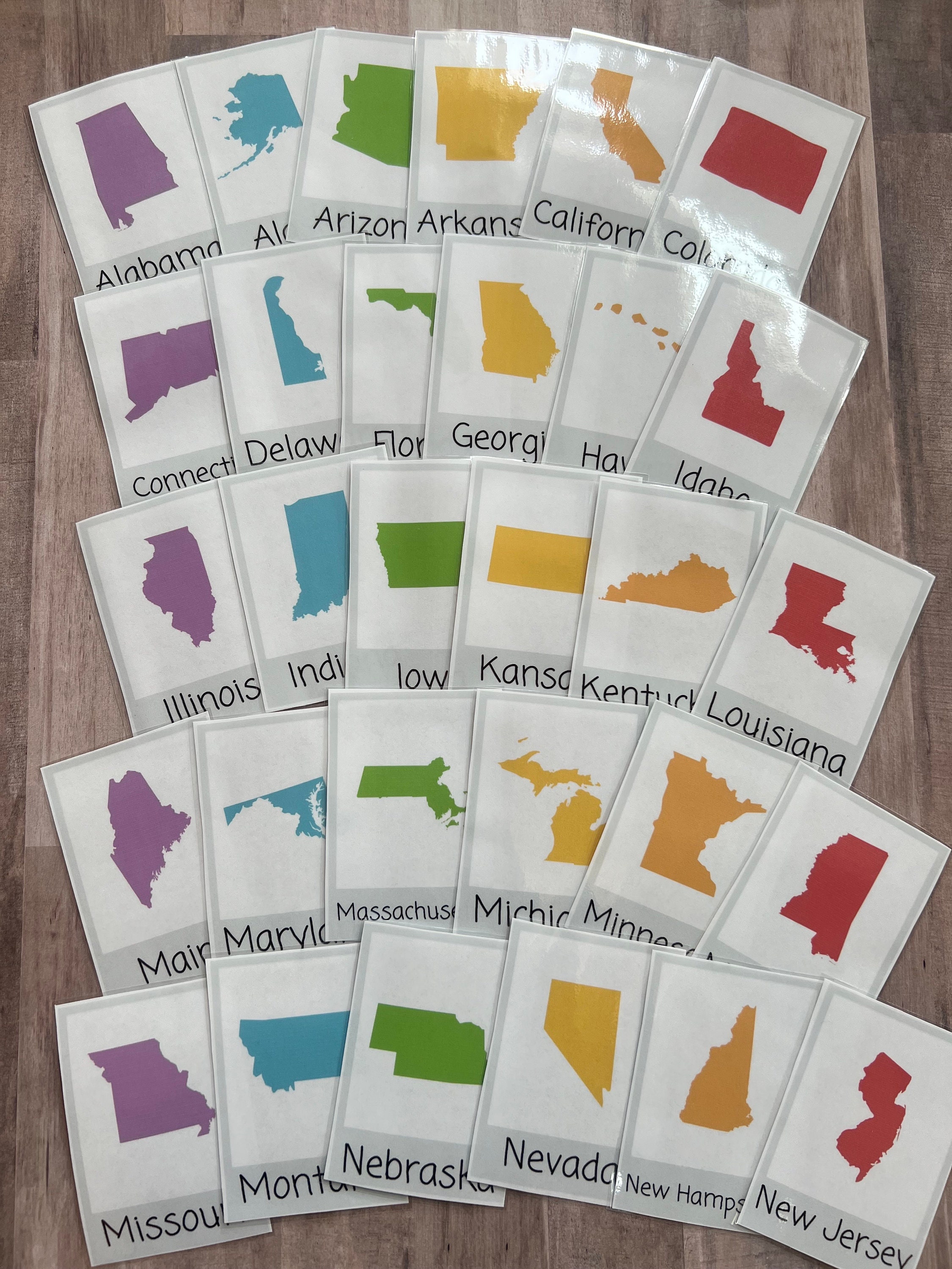 Countries of The World Flashcards – 290 Country & US States Complete with  Capital, Continent, Flag & More – Educational Geography Flash Card Game  Gift