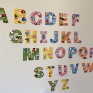 Atividade do alfabeto para impressão, parede correspondente de letras, letras para sala de aula pré-escolar, letras para crianças pequenas, alfabeto grande, pré-escola em casa