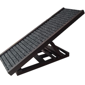 Foldable Pet Ramp with Ribbed Carpet