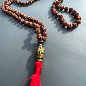 25% OFF! Beautiful Balinese mala avec Buddha pendant for meditation, mantra chanting and protection