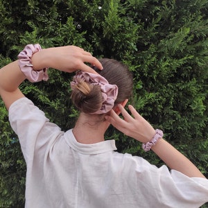 Zachte zijdezachte satijnen scrunchieset |  Mini - Regular - XXL scrunchieset met haarelastiekjes | Handgemaakte scrunchies | Set met verschillende maten haaraccessoires