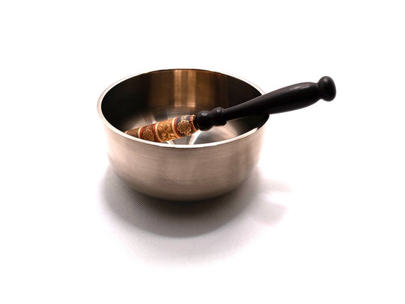 Japanese Singing Bowl - Sahari Orin - 佐波理おりん - Etsy