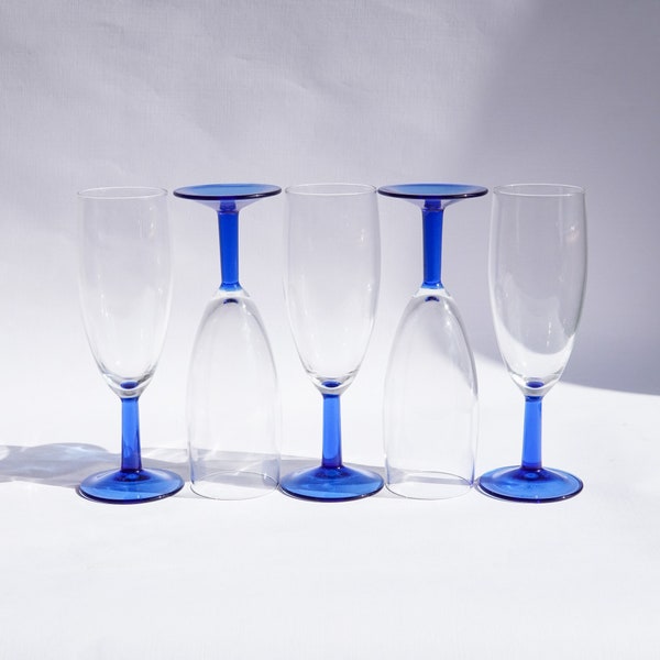 Prosecco glasses with blue stem made in France