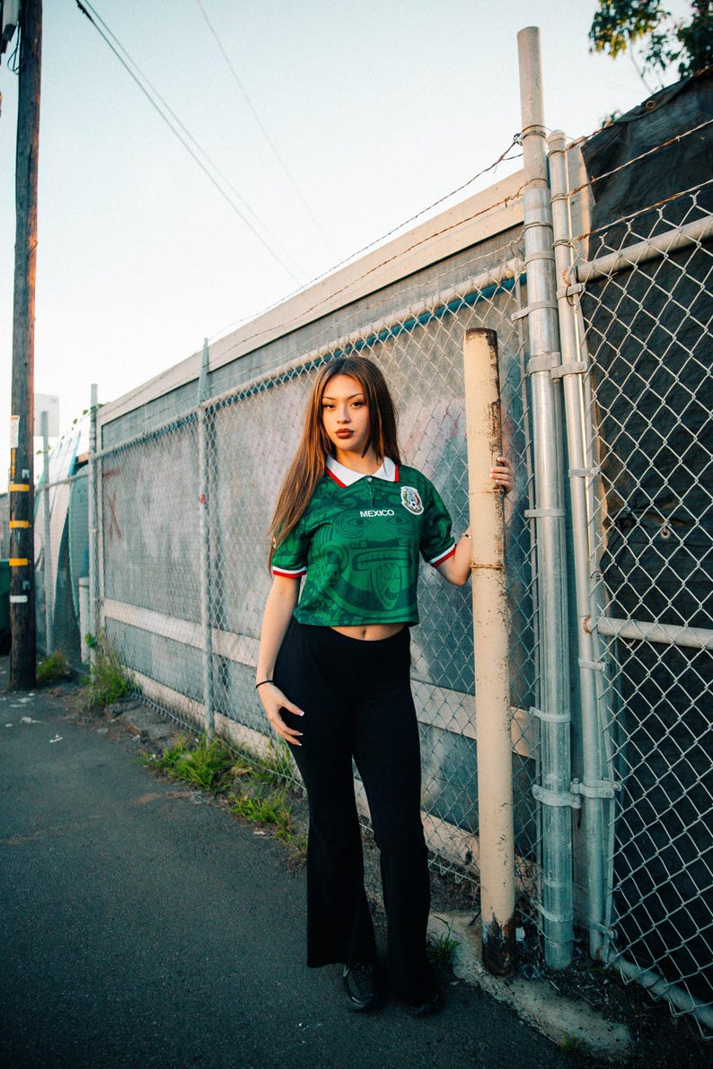 Green MadStrange Mexico Soccer Jersey 1998 Calendario Azteca Crop image 12