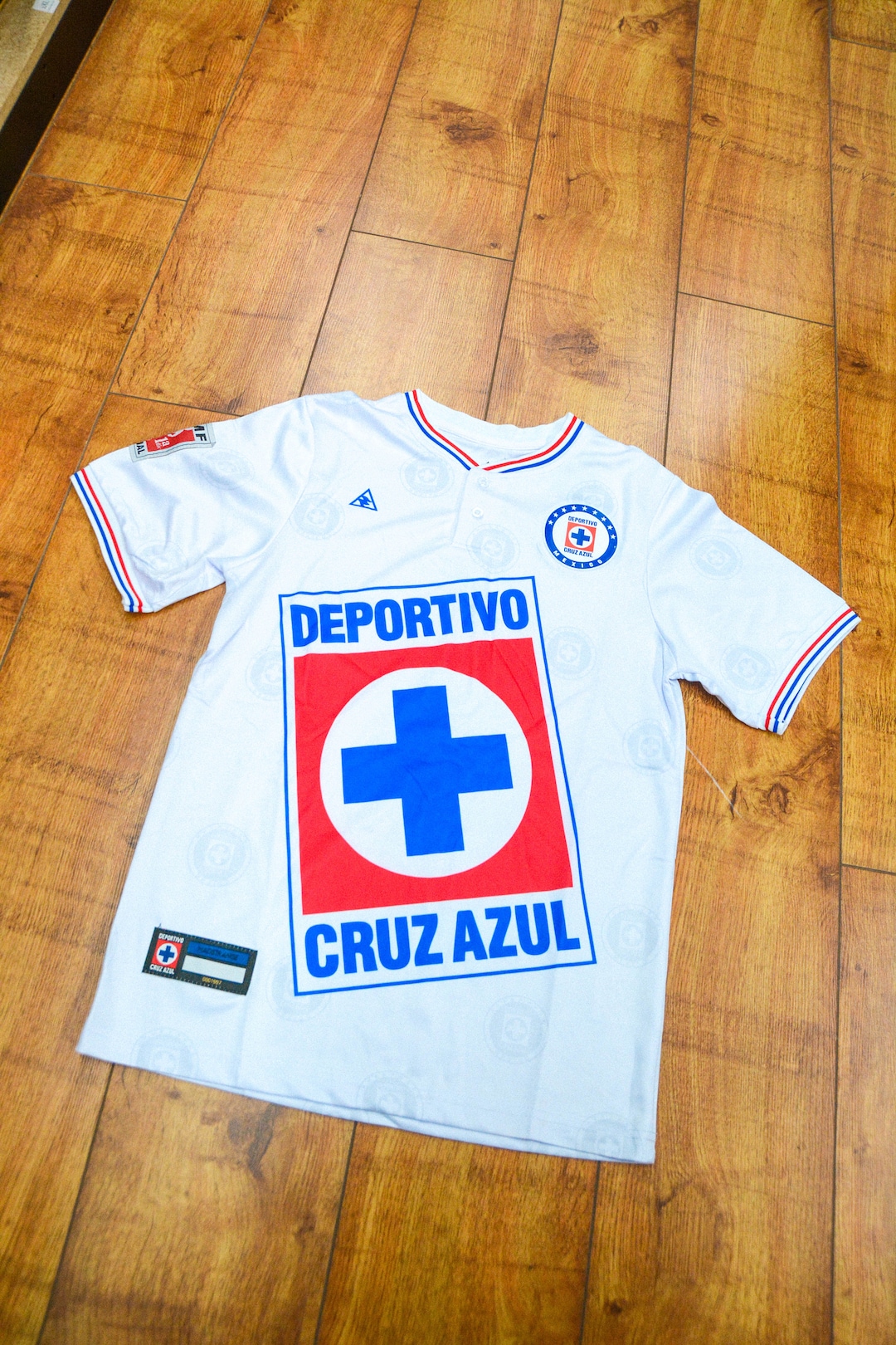 【数々のアワードを受賞】 1997 Azul Cruz Champions Away Madstrange by Jersey Soccer ウェア