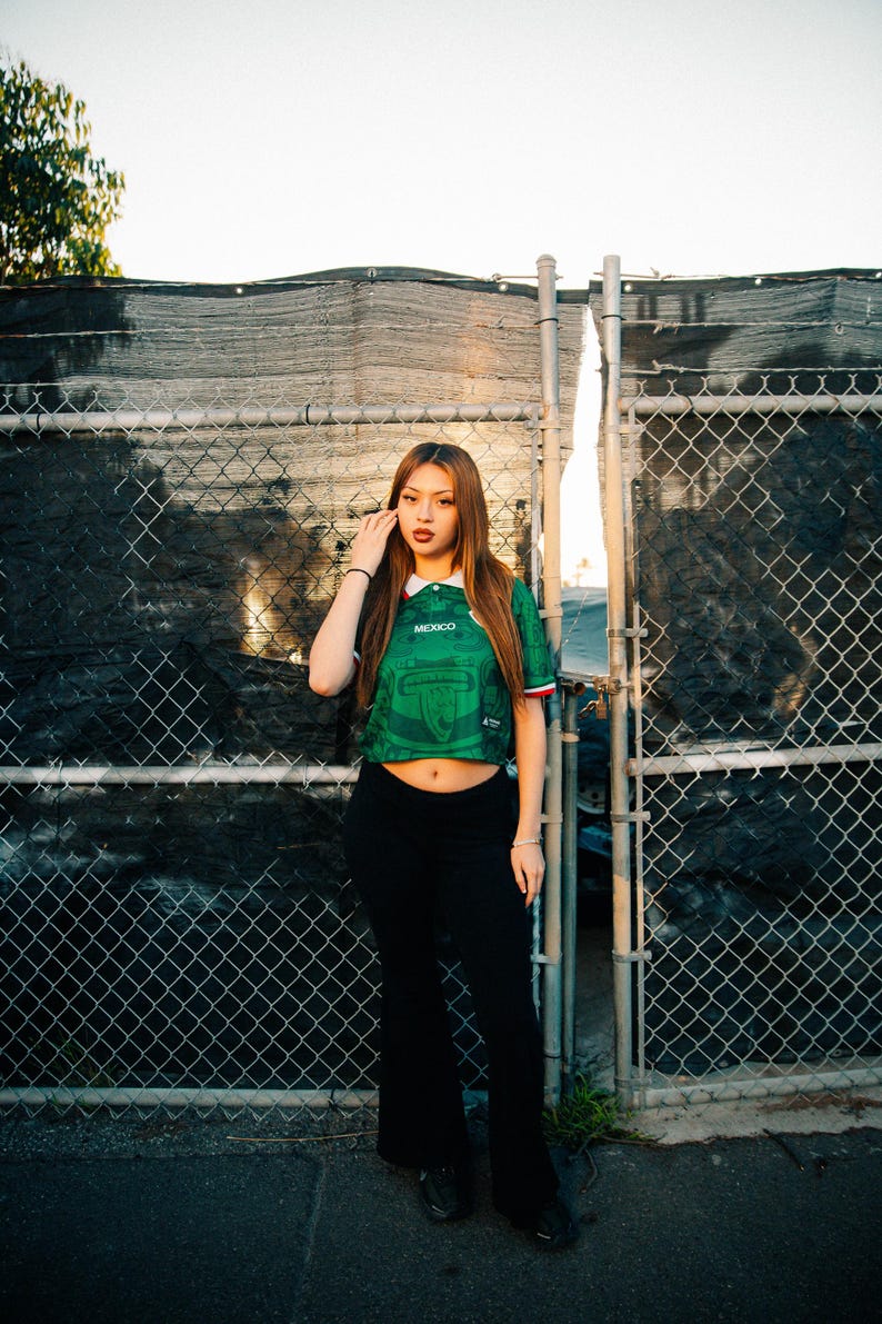 Green MadStrange Mexico Soccer Jersey 1998 Calendario Azteca Crop image 7