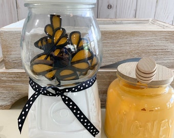Bee filler, set of 6, gumball machine filler, vase filler, 2 sizes, home decor, wood decor, tier tray decor, summer